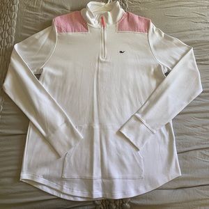 Like-new Vineyard Vines Pink and white shep shirt size medium